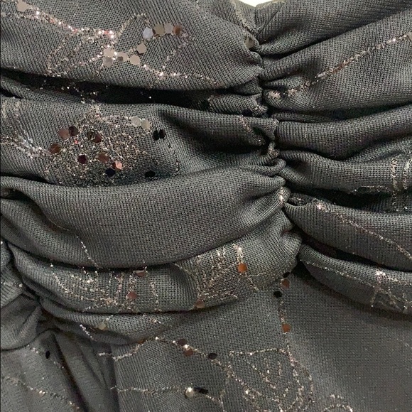 Black cocktail dress asymmetrical hem - Picture 4 of 8